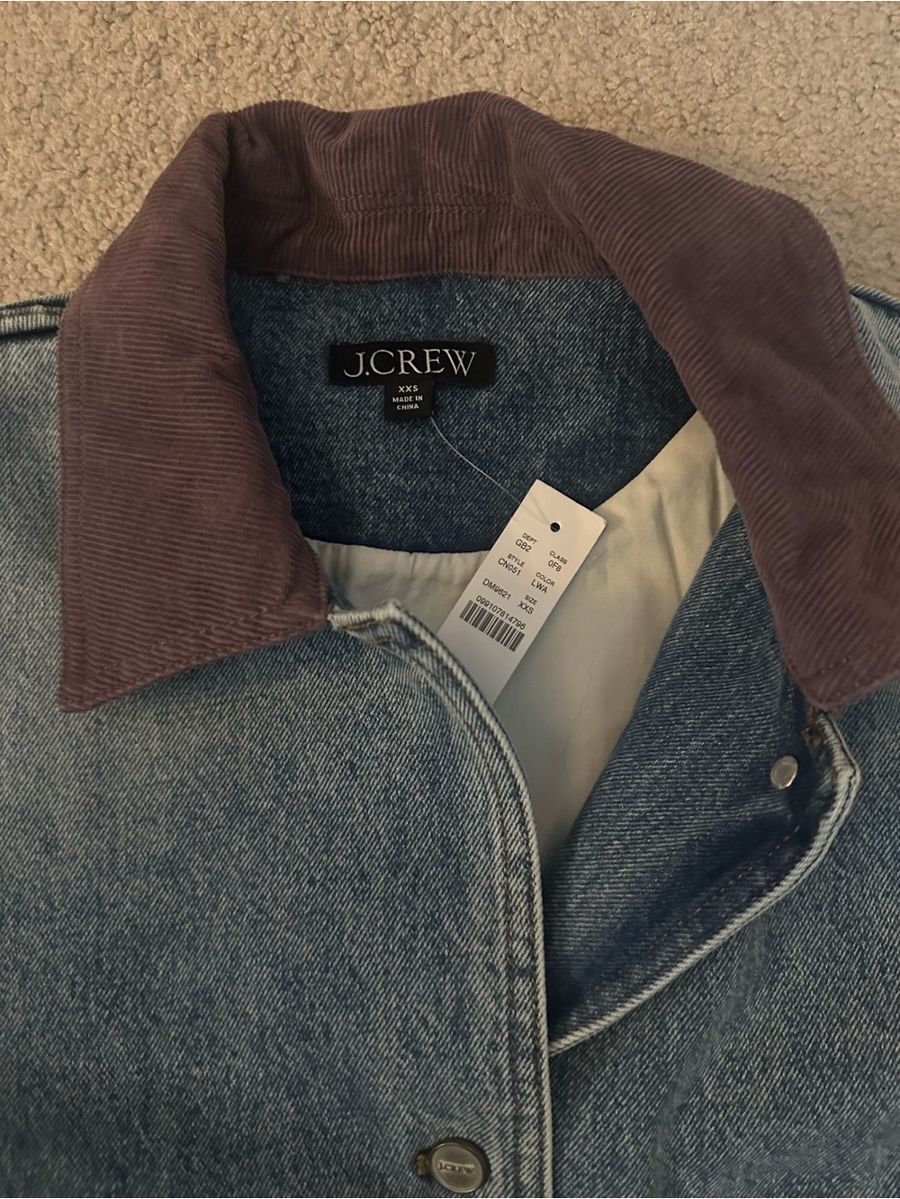 NWT J.Crew Relaxed Barn Jacket in denim XXS - Picture 3 of 4